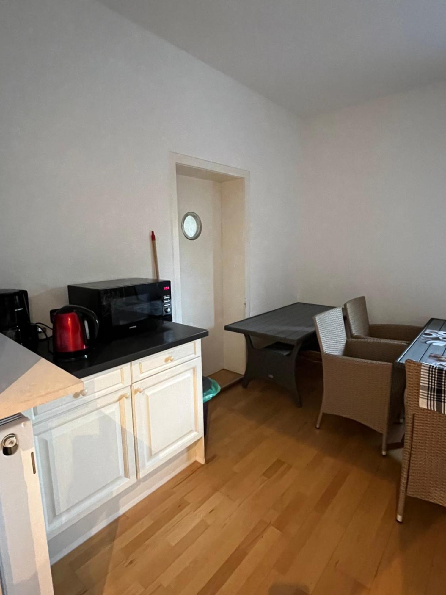 Doppelzimmer, Tv- Bad, Kuehlschrank- Parkplatz-17 Meine Εξωτερικό φωτογραφία