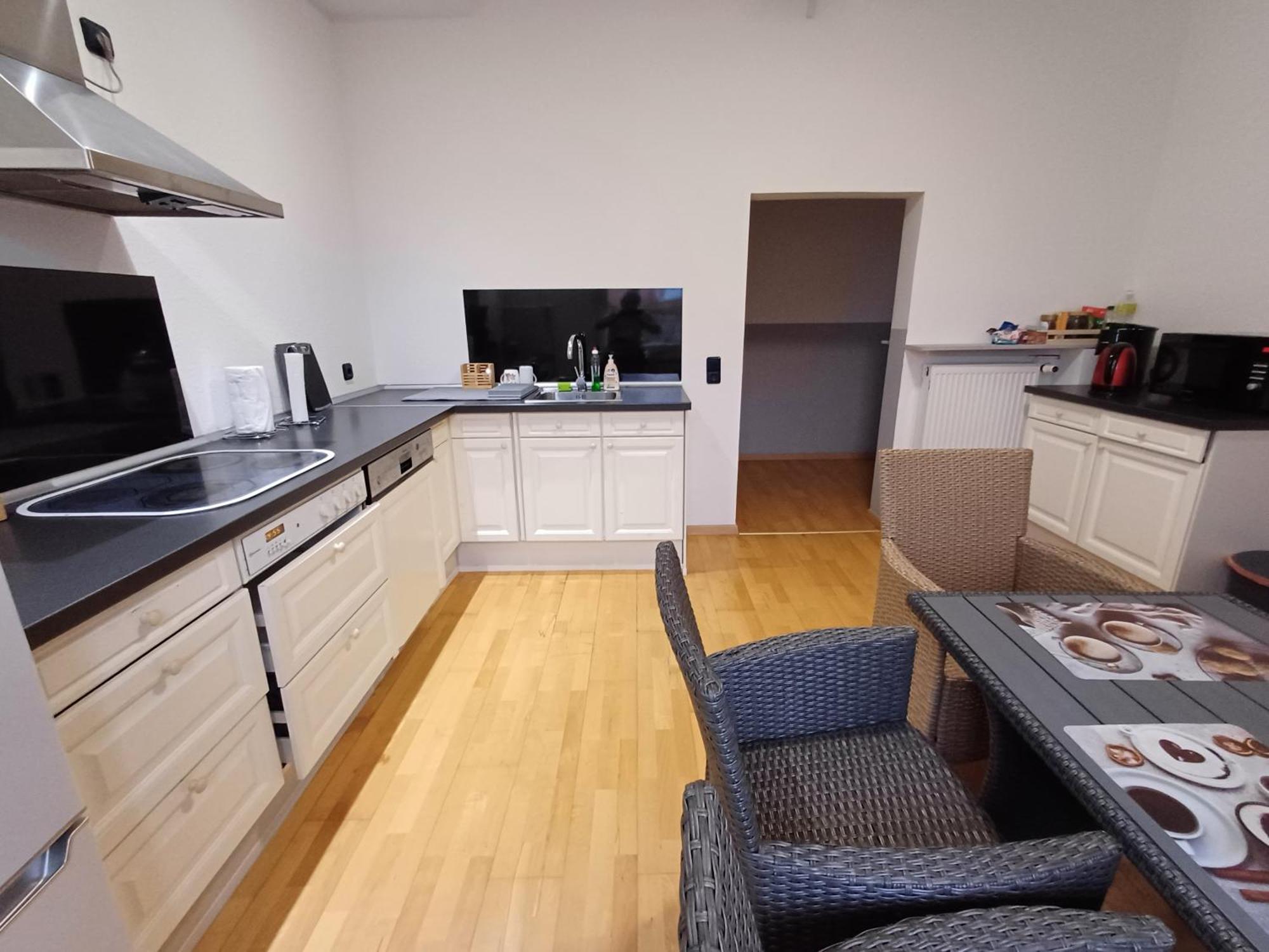 Doppelzimmer, Tv- Bad, Kuehlschrank- Parkplatz-17 Meine Εξωτερικό φωτογραφία